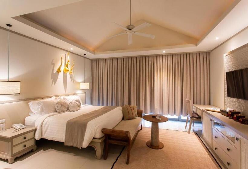 プールの見えるデラックスルーム, Rocky S Boutique Resort Veranda Collection Samui Sha Extra Plus