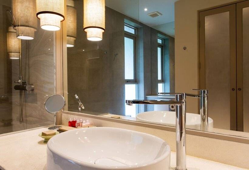 プールの見えるデラックスルーム, Rocky S Boutique Resort Veranda Collection Samui Sha Extra Plus