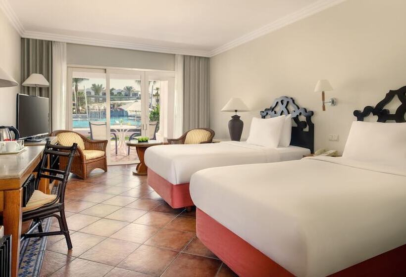 اتاق لوکس با چشمانداز استخر, Jaz Sharm Dreams