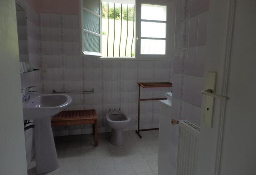 غرفة عائلية, Villa Gypsie