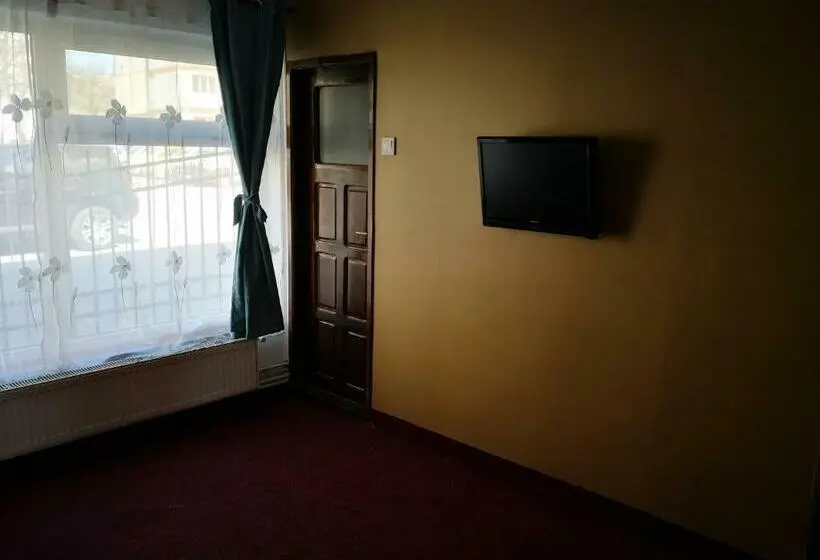 اتاق اکونومی, Golden Pension