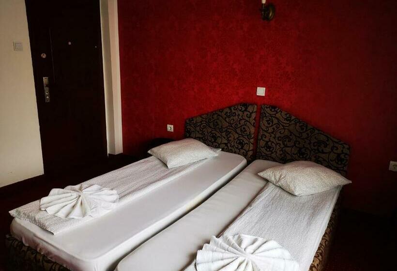 Номер Economy, Golden Pension