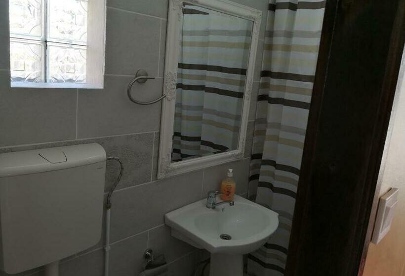 Номер Economy, Golden Pension