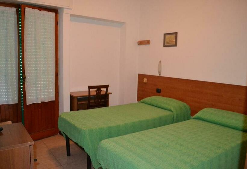 バルコニー付きスタンダードルーム, Ferrara