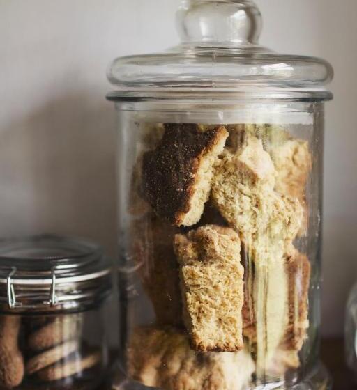 استودیوی استاندارد, Hermitage Huisies