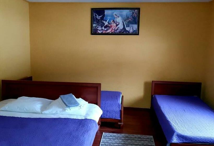 غرفة قياسية رباعية, Dacha Podobovets 127