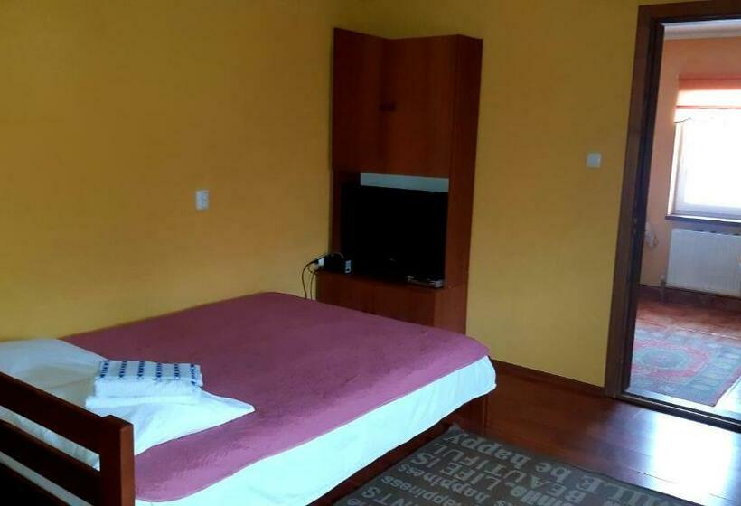 غرفة قياسية رباعية حمام مشترك, Dacha Podobovets 127