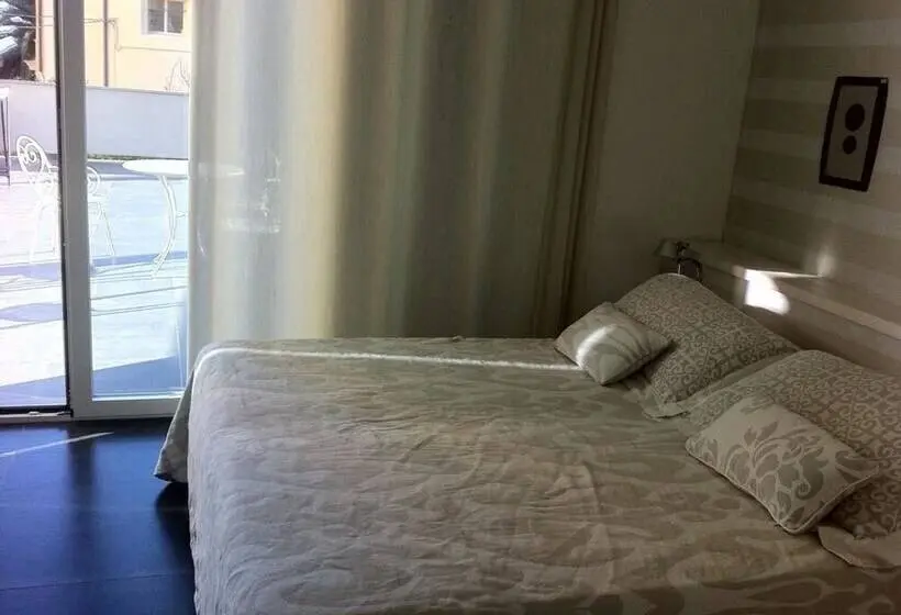 Standard Kolmen Hengen Huone, I Tibei Guesthouse Affittacamere