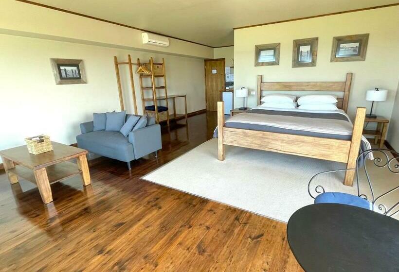 מיטת קינג בסוויטה, Castaways Apollo Bay