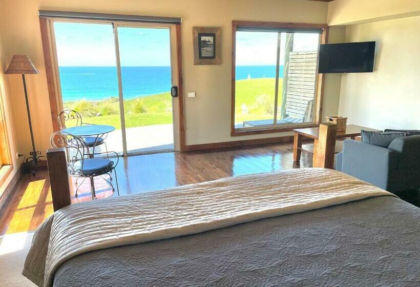 מיטת קינג בסוויטה, Castaways Apollo Bay