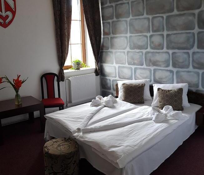 Family Suite, Camelot