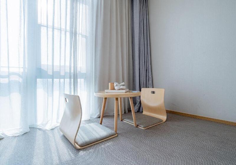 Номер Стандарт, Ji Beijing Capital Airport