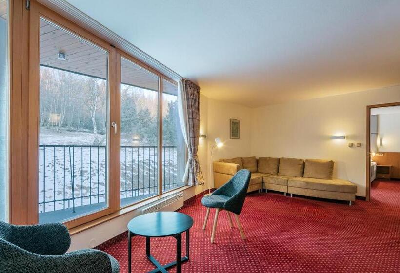 סוויטה, Ostrov