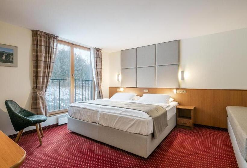 סוויטה, Ostrov