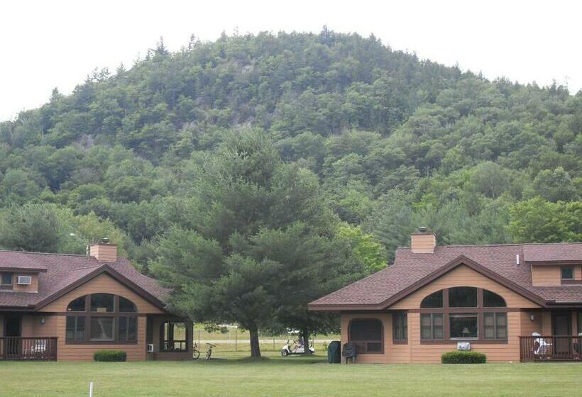 منزل 3 غرف نوم, Jack O Lantern Resort Lodging