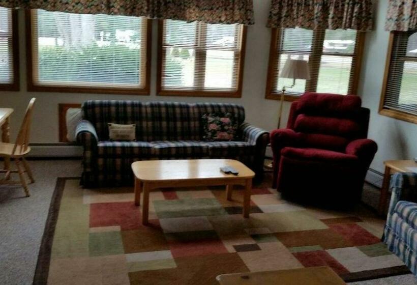 منزل 3 غرف نوم, Jack O Lantern Resort Lodging