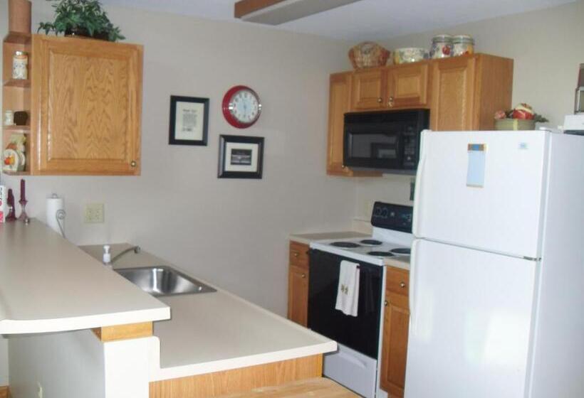 Люкс 2 Спальни, Jack O Lantern Resort Lodging