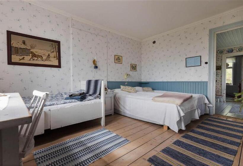 Трехместный Номер Стандарт Совместная Ванная, Månsåsen Bed & Breakfast