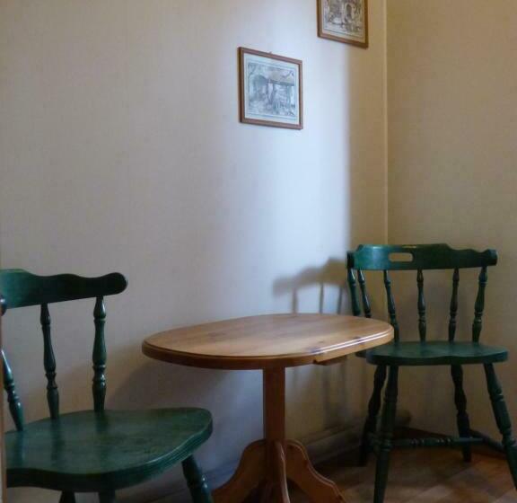 バス共有のスタンダードルーム, Nya Skogsgården Hostel