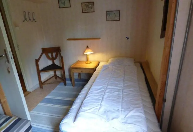 スタンダードシングルルーム, Nya Skogsgården Hostel