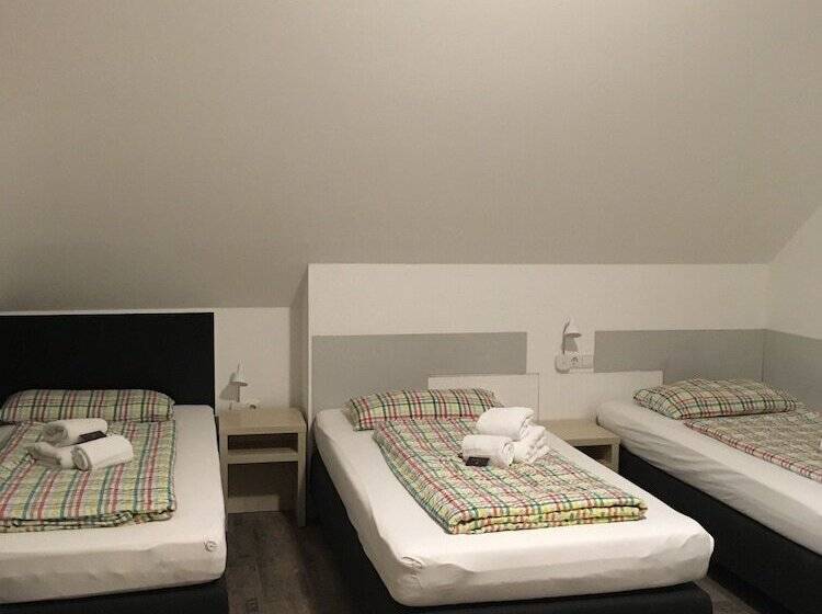 Номер Стандарт Трехместный, Penny Pension