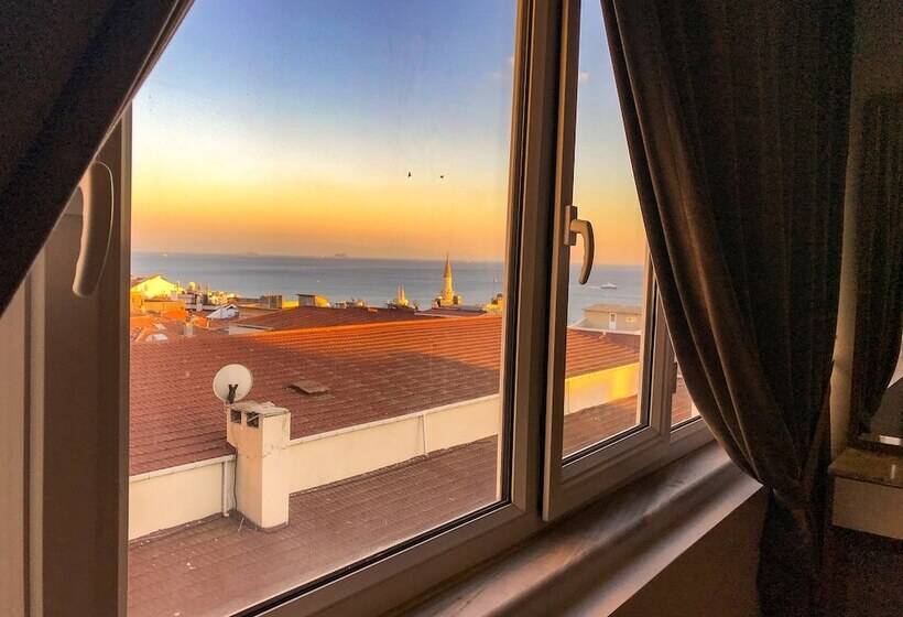 اتاق استاندارد با چشمانداز دریا, Sultanahmet Nu