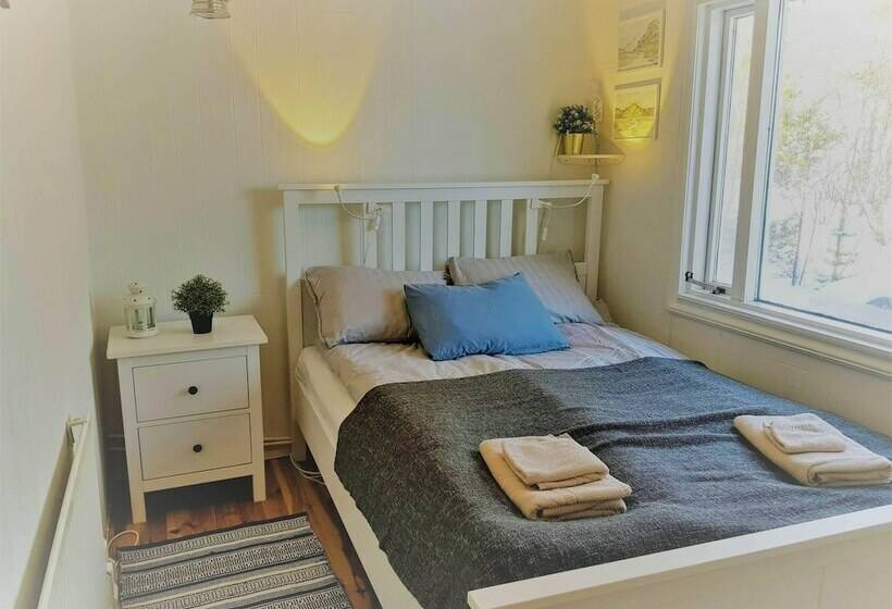 خانه 2 خوابه, Eyja Mörk & Bubble Bedroom