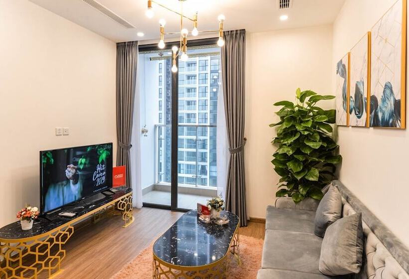 آپارتمان لوکس 1 خوابه, Luxury Apartment Vinhomes Skylake