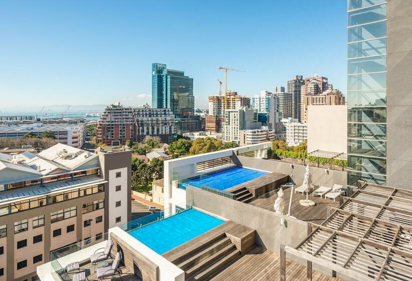 1 Bedroom Penthouse Apartment, Mirage Whosting