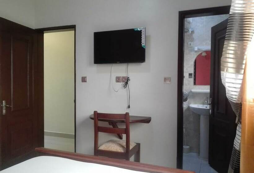 استودیوی لوکس, Njoya Residencia