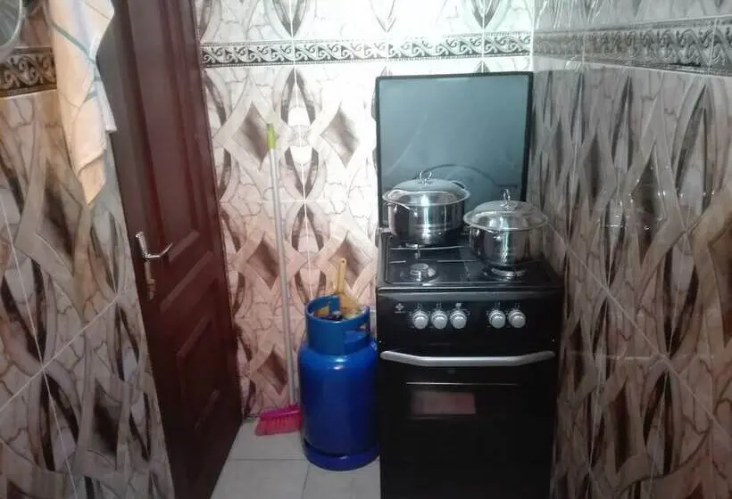 استودیوی لوکس, Njoya Residencia