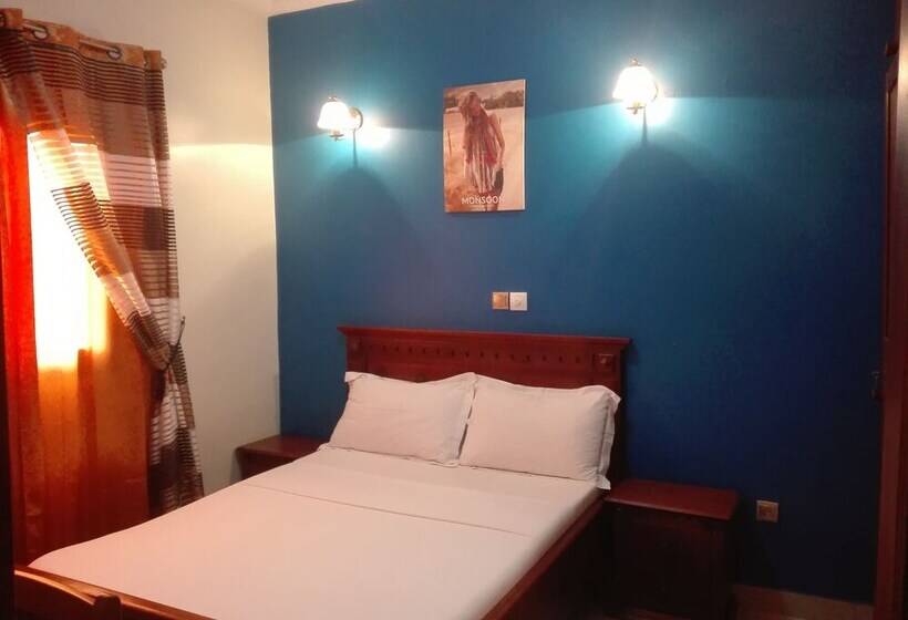 استودیوی لوکس, Njoya Residencia