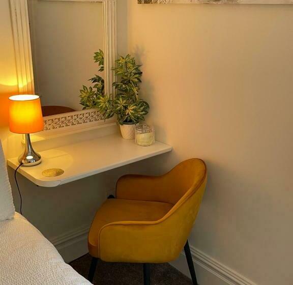 スタンダードルーム, Rivendell Guest House