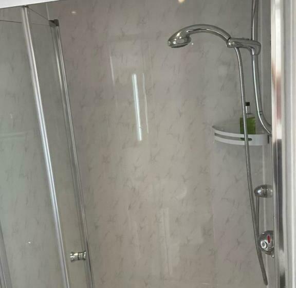 スタンダードルーム, Rivendell Guest House