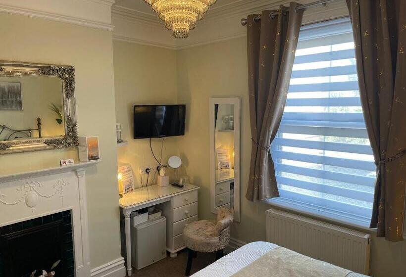 キングサイズベッドのスーペリアルーム, Rivendell Guest House