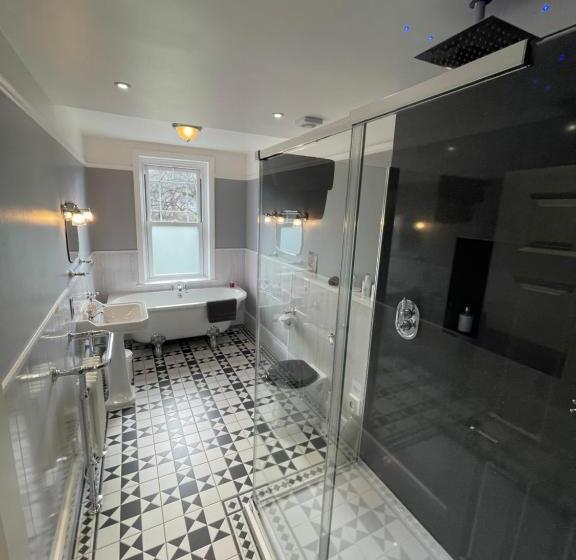 キングサイズベッドのデラックスルーム, Rivendell Guest House