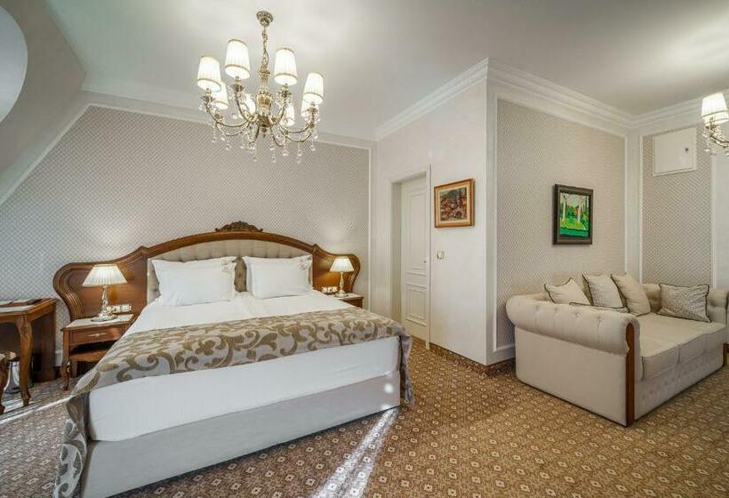 스탠다드 스튜디오, Residence City Garden Certificate Of Excellence 3rd Place In Top 10 Best Five Stars City Hotels Fo