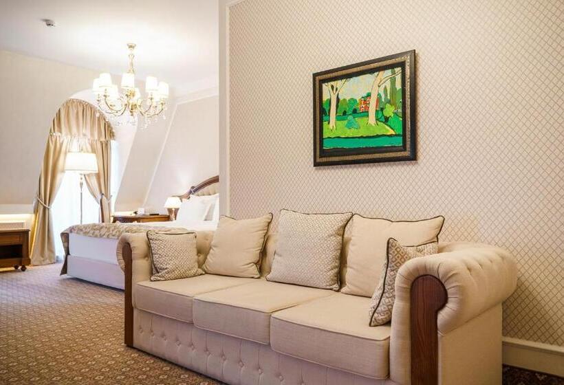 스탠다드 스튜디오, Residence City Garden Certificate Of Excellence 3rd Place In Top 10 Best Five Stars City Hotels Fo