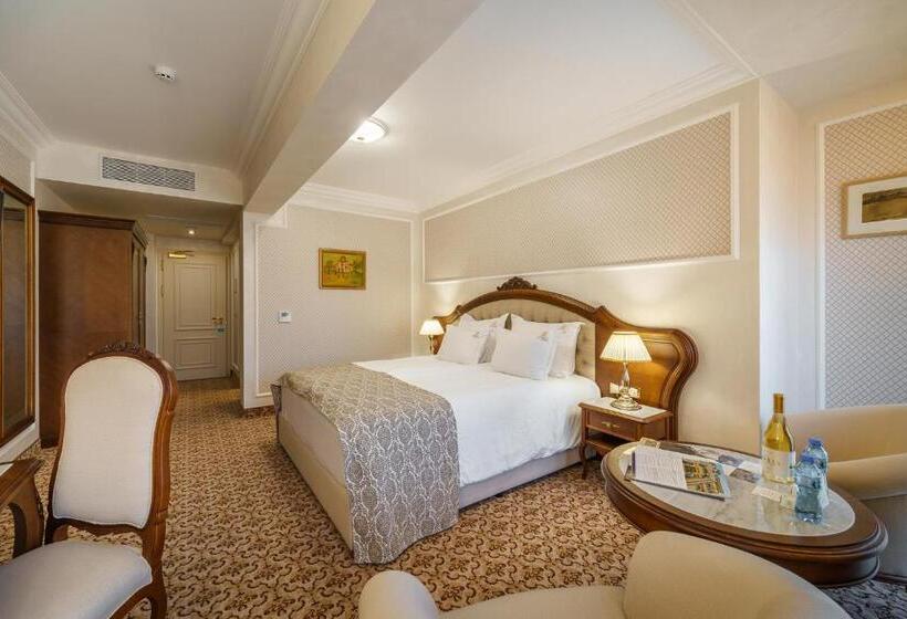 스탠다드 룸, Residence City Garden Certificate Of Excellence 3rd Place In Top 10 Best Five Stars City Hotels Fo