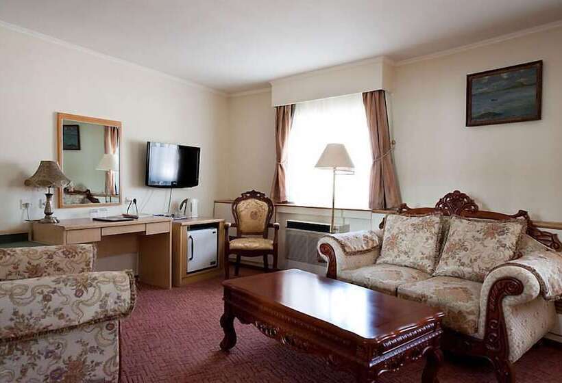 סוויטת ג'וניור, Acfes Seiyo