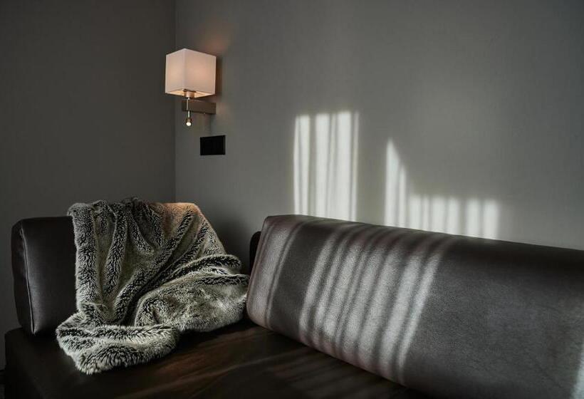 Manzaralı Junior Süiti, Ambiance