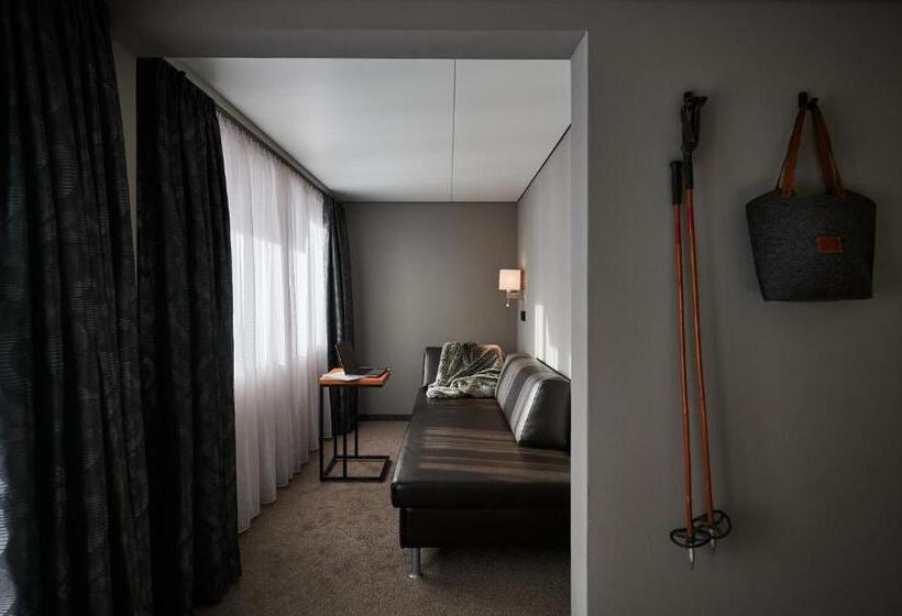 Manzaralı Junior Süiti, Ambiance