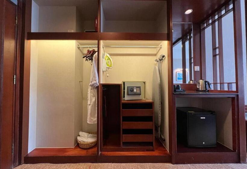 Superior Oda, Baolong Hotel Shanghai