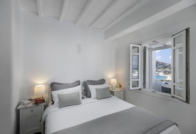 Номер Executive, Deliades