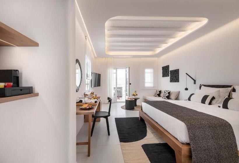 Полулюкс Вид на Море, Deliades