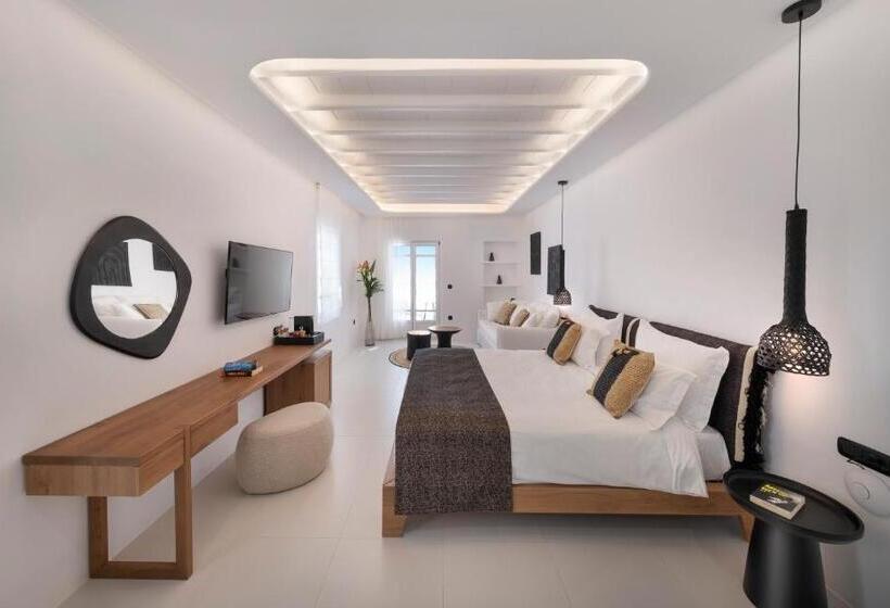 Полулюкс Вид на Море, Deliades