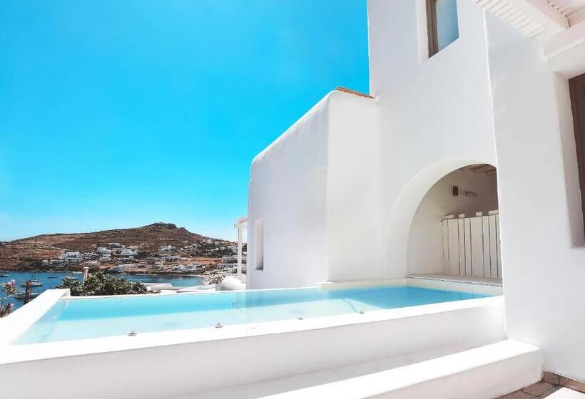 Люкс с Бассейном, Deliades