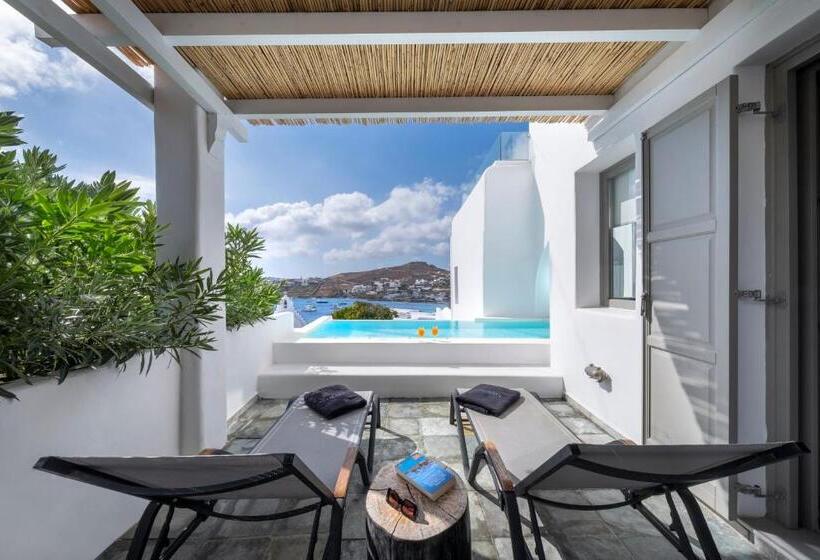 Люкс с Бассейном, Deliades