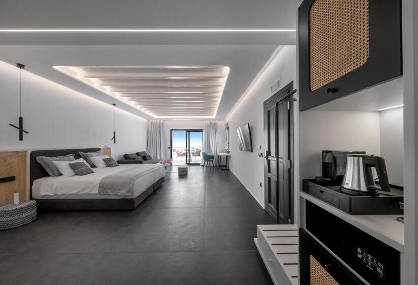 Люкс Кровать Кинг, Deliades