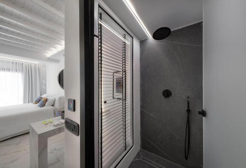 Люкс Повышенной Комфортности, Deliades